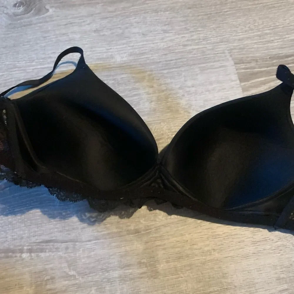 Gapbody black bra 34c
